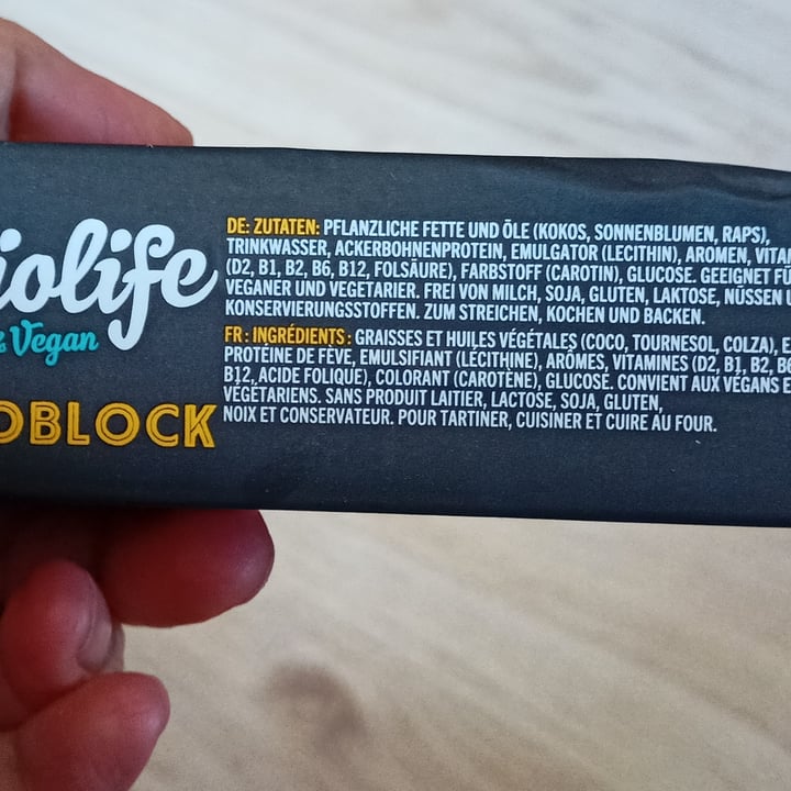 photo of Violife Vioblock with sea Salt shared by @marinasacco on  18 Jan 2023 - review