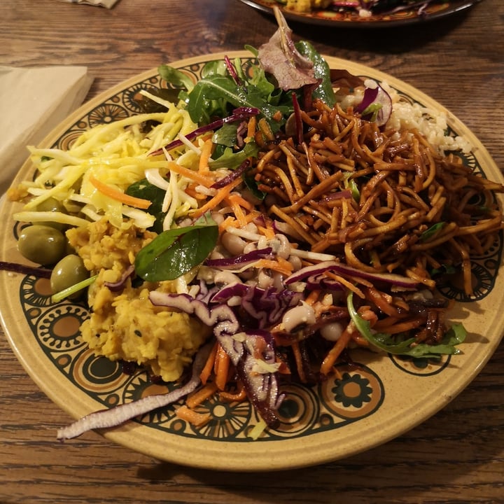 photo of Seeds 2 Totnes salad plate shared by @frayaneivey on  10 Jan 2023 - review