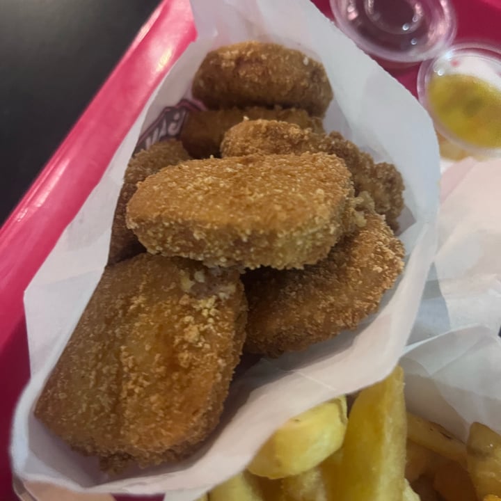 photo of VEGAN FOX Nuggets shared by @matimemes on  27 Feb 2023 - review
