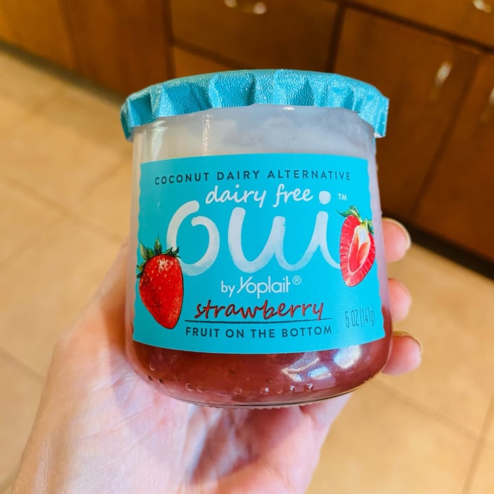 photo of Yoplait Dairy Free Oui Strawberry shared by @beckyyy on  06 Apr 2023 - review