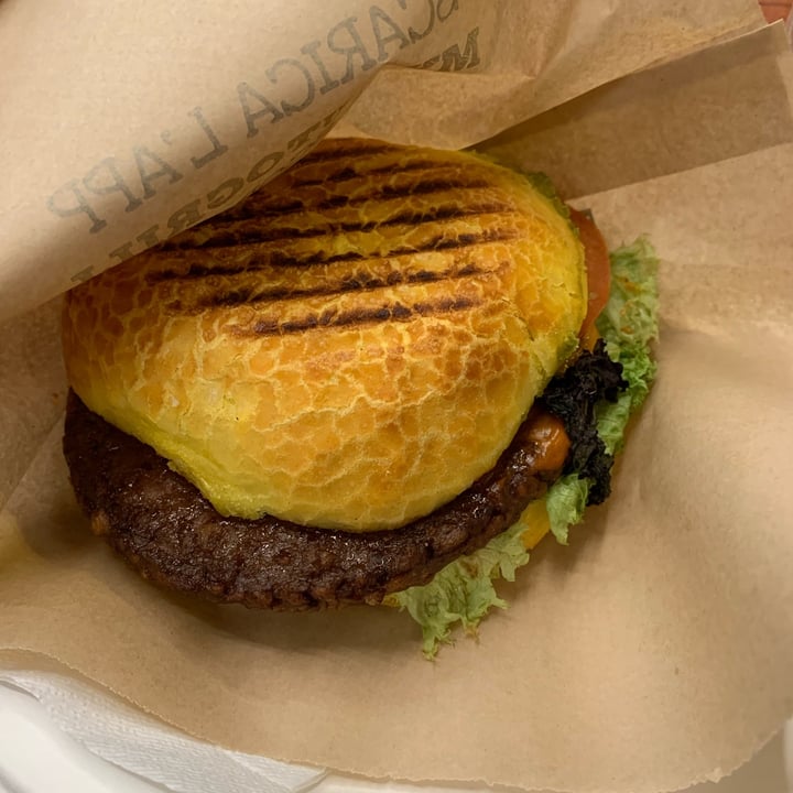 photo of Autogrill Wow Burger shared by @beatricepaolo on  04 Jan 2023 - review