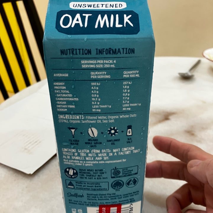 photo of Oaty Bruce Unsweetened Oat Milk shared by @veganhubby on  09 Feb 2023 - review