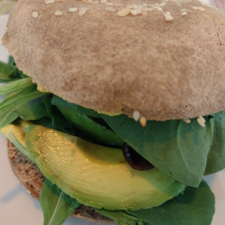 photo of Raslok Sandwich De Palta Y Hongos shared by @valuph on  12 Jan 2023 - review
