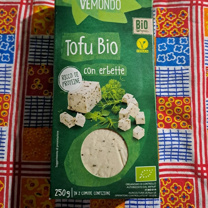 photo of Vemondo tofu alle erbe shared by @kristhesfiguz on  06 Jul 2023 - review