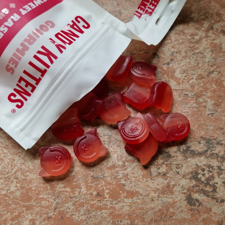 photo of Candy kittens GOURMIES SWEET RASBERRY + GAUVA shared by @sempervivum on  30 Apr 2023 - review
