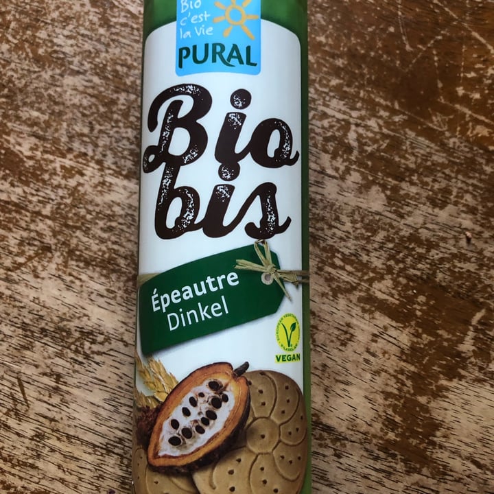 photo of Bio bis Choc (Biscuits Fourrés À La Crème De Cacao ) shared by @laurabambi on  06 Apr 2023 - review