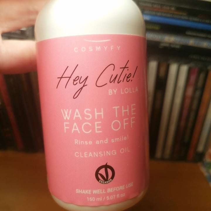photo of Hey Cutie Wash the face off cleansing oil shared by @mirtill on  16 Apr 2023 - review
