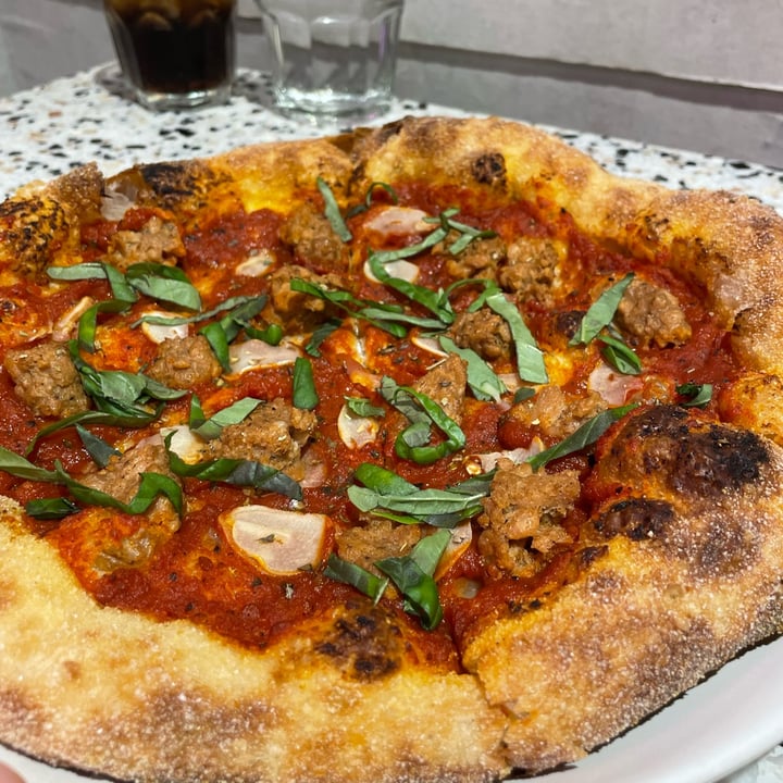 photo of Crosta Pizzeria What the Pork Vegan shared by @gaylenerva on  01 Feb 2023 - review