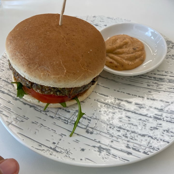 photo of iVegan (i12 Katong) Black Bean Burger Set shared by @vegan on  21 Feb 2023 - review