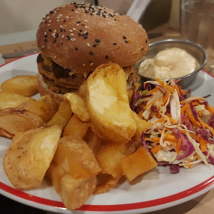 photo of Gordo Vegano Hamburguesa Gordo Vacon shared by @andyfurlani on  07 Feb 2023 - review