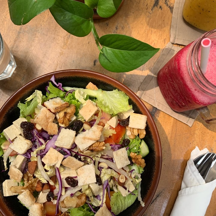 photo of Bong Bonlai Tofeta Salad shared by @tiascaz on  14 Feb 2023 - review
