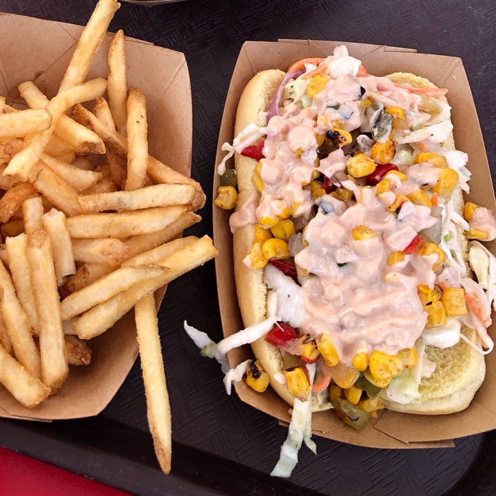 photo of Casey's Corner Vegan Hot Dog shared by @elsieram on  04 Jun 2023 - review