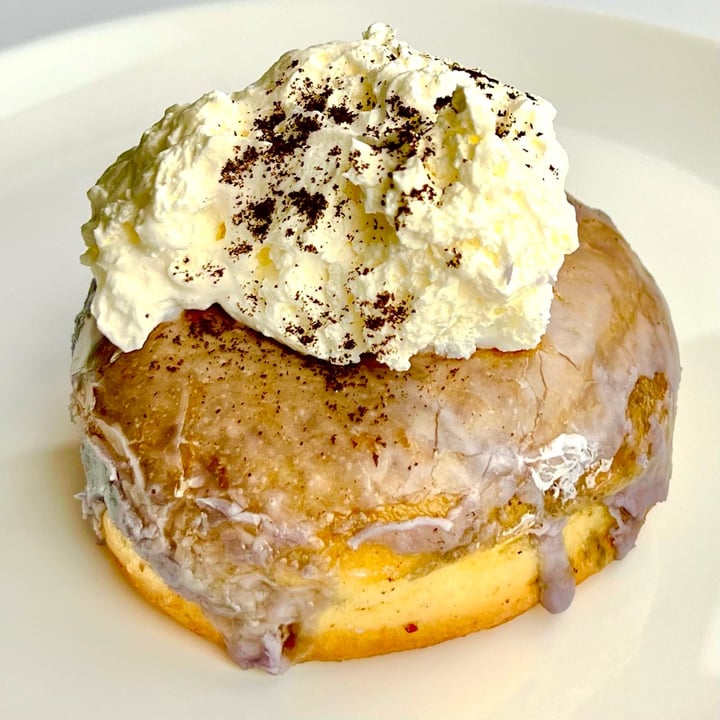 photo of Doe Donuts Portland Fog shared by @pdxveg on  07 Mar 2023 - review