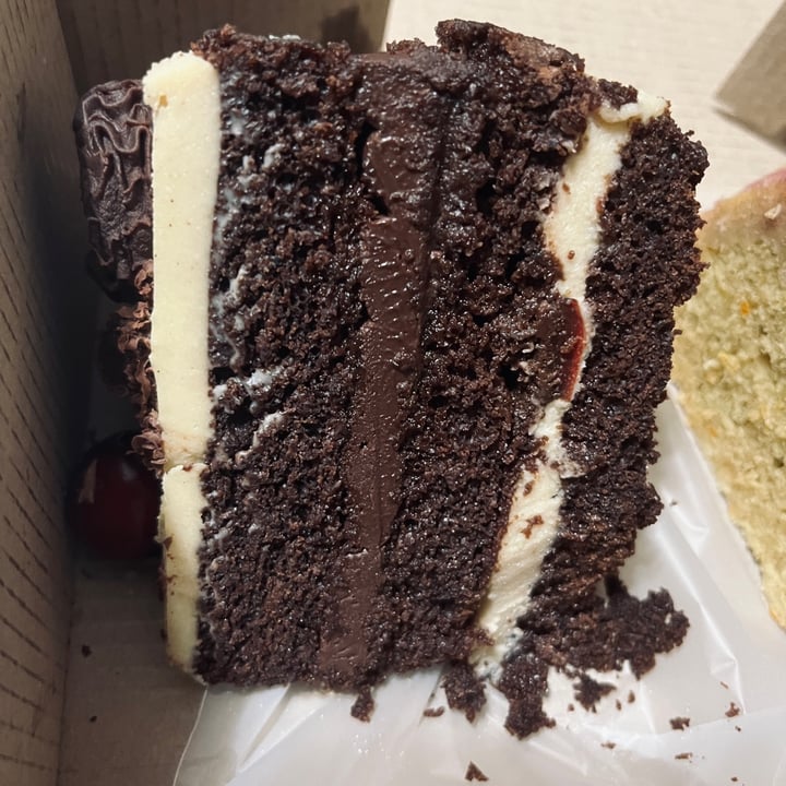 photo of Vica Torta Selva Negra shared by @lolaalombardii on  12 Feb 2023 - review