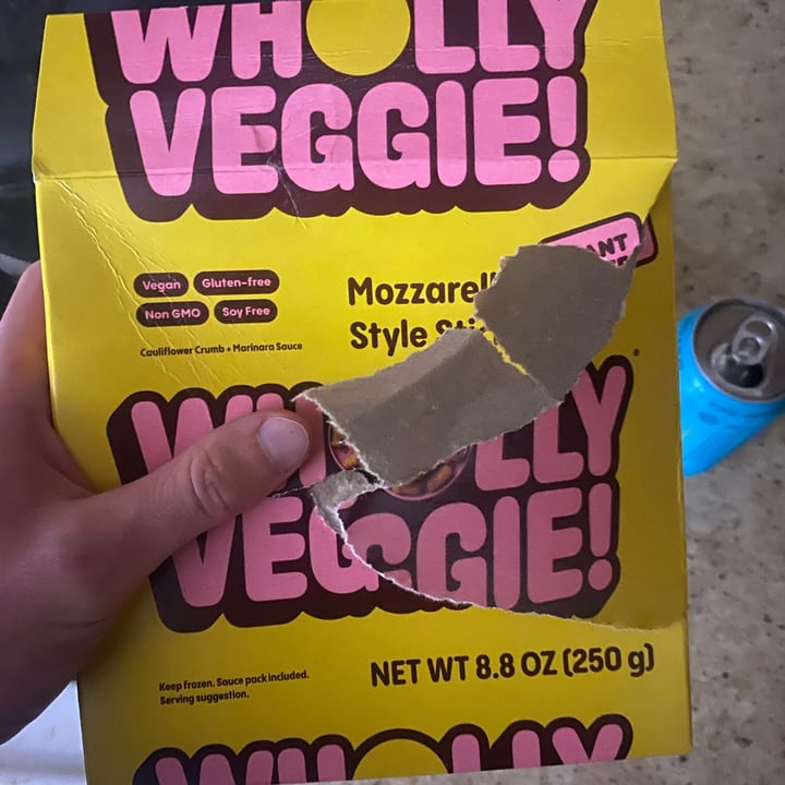 photo of Wholly veggie Mozzarella Style Sticks shared by @soylentglenn on  01 Mar 2023 - review