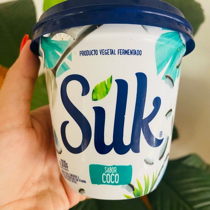 photo of Silk yogurt sabor coco shared by @lucianatenti on  12 Mar 2023 - review