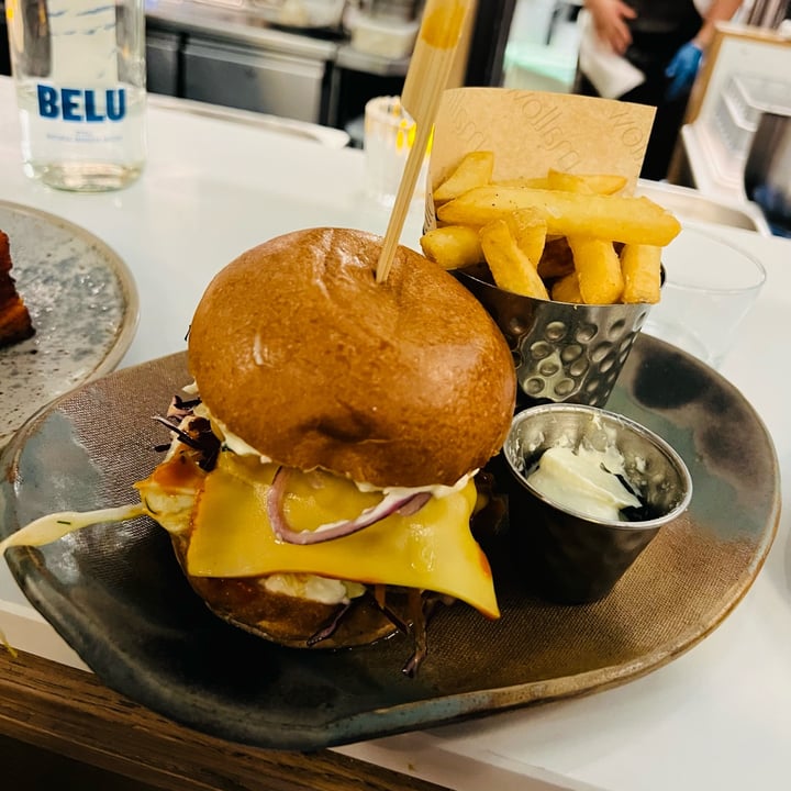 photo of mallow buttermilk plant chick’n with brioche and fries shared by @nicole- on  31 Dec 2022 - review