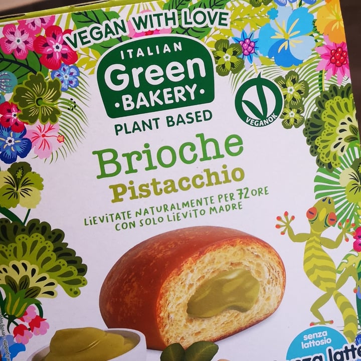 photo of italian green bakery Brioche Al Pistacchio shared by @fabiovcanc on  22 May 2023 - review