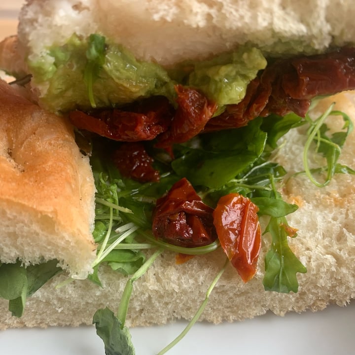 photo of The Kingfisher Kitchen Avocado, Sun dried Tomato & Rocket Foccacia shared by @beckyallott on  04 May 2023 - review