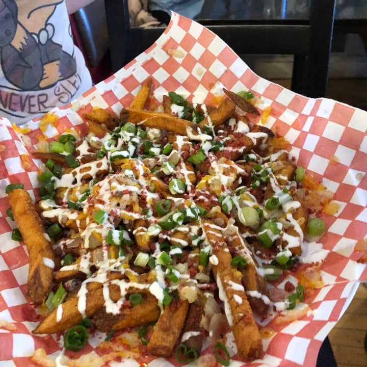 photo of The Hearty Hooligan Loaded Pierogy Fries shared by @sueprozak on  23 Feb 2023 - review
