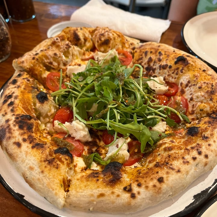 photo of Distrito Vegano Pizza la Gio shared by @cleverjellyfish92 on  06 Jun 2023 - review