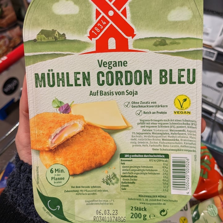 photo of vegane mühlen cordon bleu Vegane Mühlen Cordon Bleu shared by @florna on  08 Feb 2023 - review