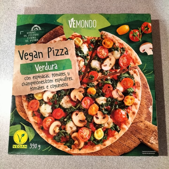 photo of Vemondo vegan pizza verdura shared by @javisanx on  11 Jun 2023 - review