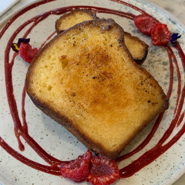 photo of mallow Creme Brulee Brioche French Toast shared by @lamaryvegana on  30 Jul 2023 - review