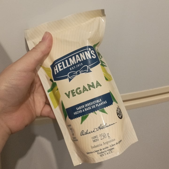 photo of Hellmann’s mayonesa vegana shared by @tiziitixi on  04 Jan 2023 - review