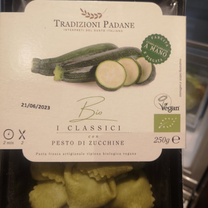 photo of Tradizioni Padane Handmade vegan ravioli with courget pesto shared by @carimilla on  02 May 2023 - review