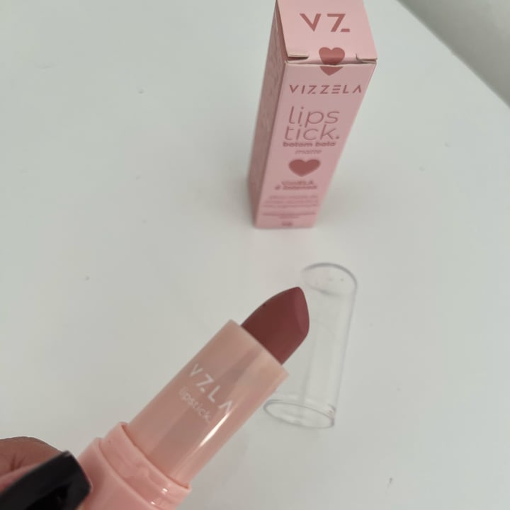 photo of Vizzela Cosméticos Batom Bala Matte shared by @debhvt on  10 Aug 2023 - review