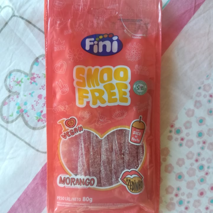 photo of fini fini smoofree morango shared by @abluebird on  12 Jul 2023 - review