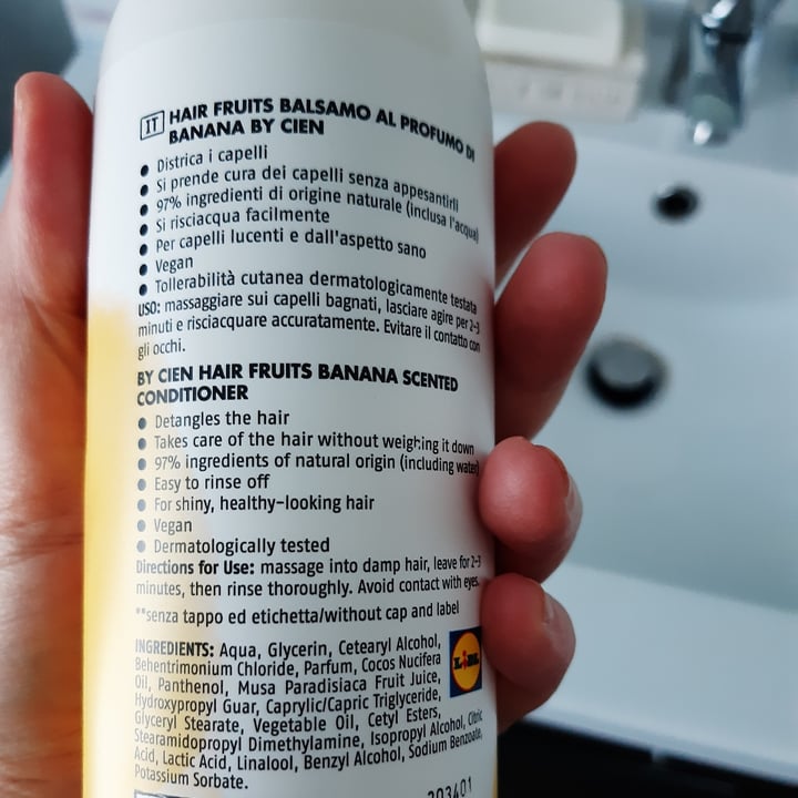 photo of Cien Balsamo hair fruit banana shared by @silviaghibs on  26 Jul 2023 - review