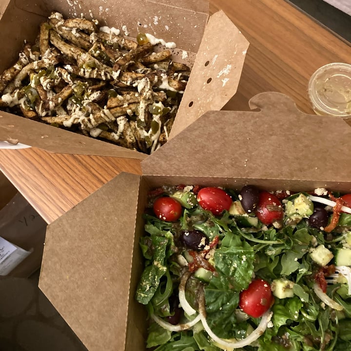 photo of Nourishmoi yordanos salad and za’atar fries shared by @toad22 on  09 May 2023 - review