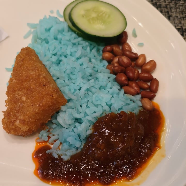 photo of Pullman Kuala Lumpur City Centre - Hotel & Residences Executive Club Breakfast shared by @stevenneoh on  25 Jan 2023 - review