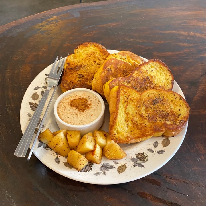 photo of Asa Vegan Kitchen and Studio French Toast With Caramelized Apples shared by @dommo on  21 Mar 2023 - review