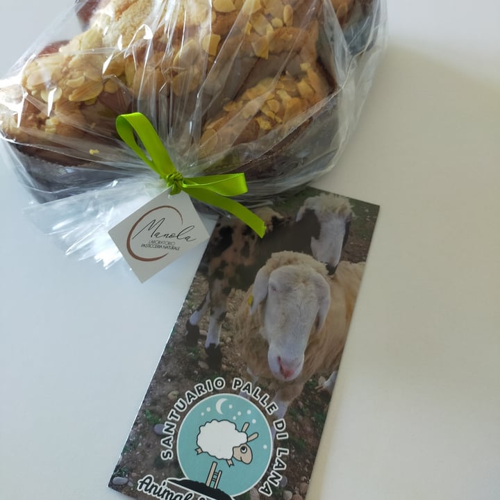 photo of Pasticceria Manola colomba classica shared by @nightmarebeforeveg on  11 Apr 2023 - review
