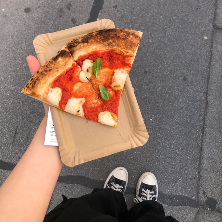 photo of Pizzis and Cream Pizza Margherita shared by @eliiiiiiiiii8i on  17 Jun 2023 - review