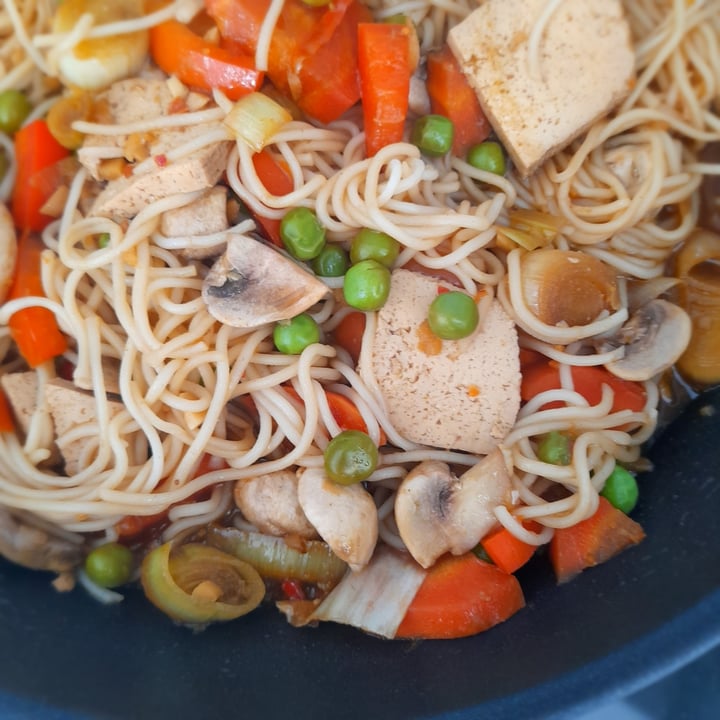 photo of VitAsia Chow Mein Noodles shared by @danielgl on  05 May 2023 - review