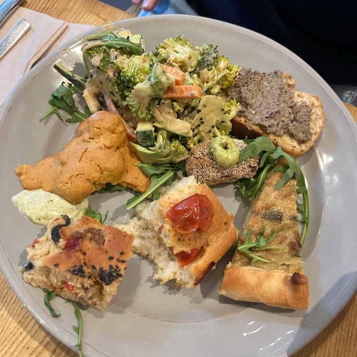 photo of DaTerra Baixa All you can eat buffet shared by @micolino on  14 Jan 2023 - review