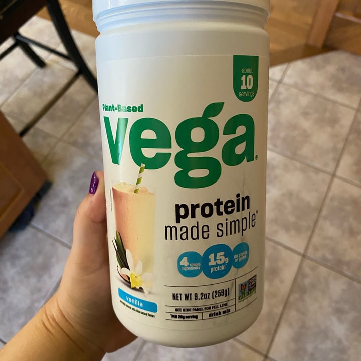 photo of Plant-Based Vega Sport Vanilla Protein Powder shared by @daniellebruesch on  26 Mar 2023 - review