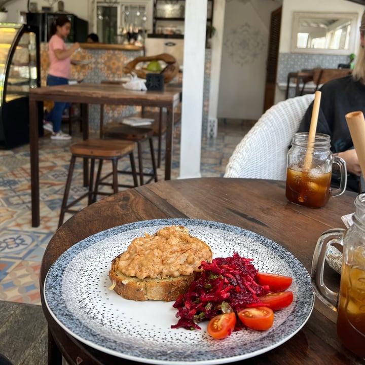 photo of The Deck cafe Khabaz Beans On Toast shared by @ethicurean on  16 Apr 2023 - review