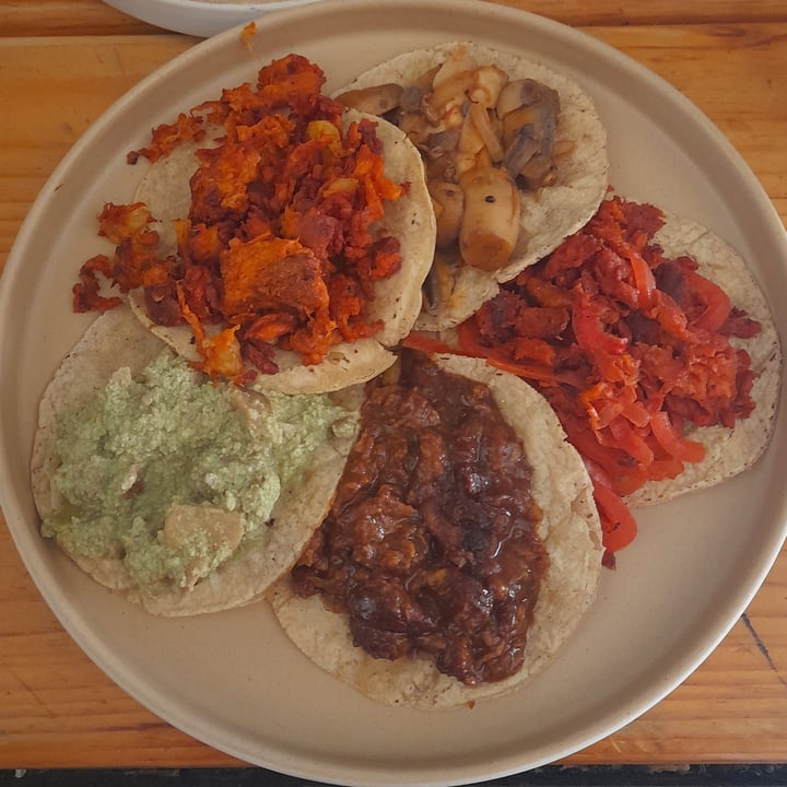 photo of Vege Taco taco de hongo al chipotle shared by @sofia-eb-her on  09 Jan 2023 - review