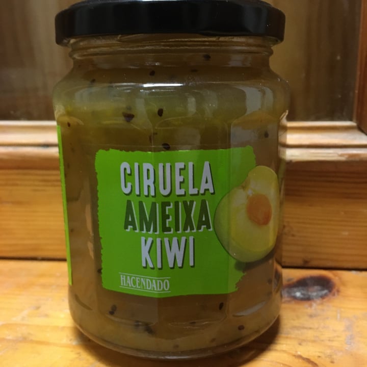 photo of Hacendado Mermelada ciruela kiwi shared by @paudelscargols on  06 Apr 2023 - review