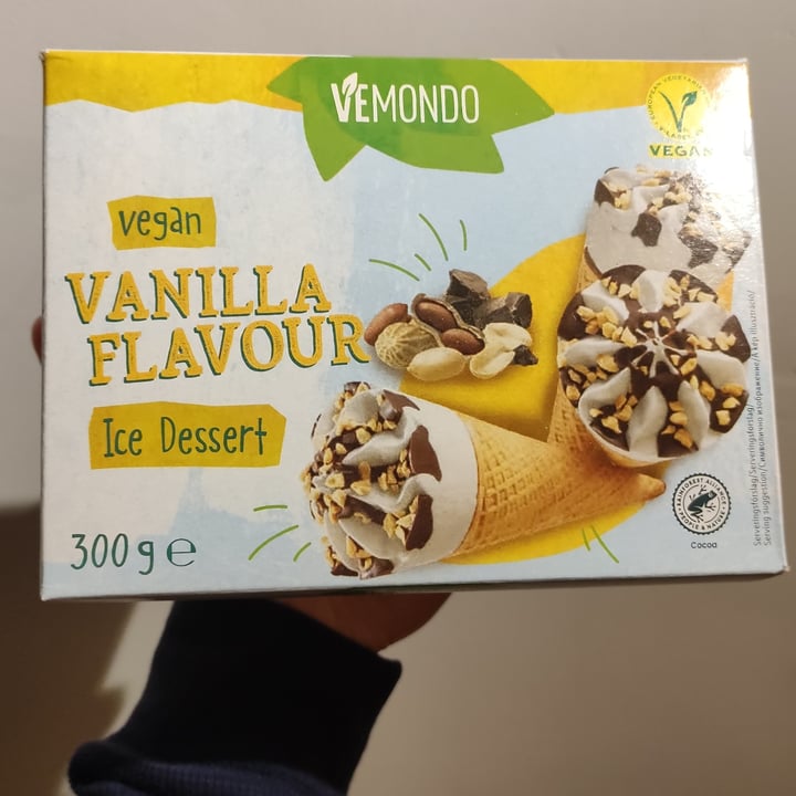 photo of Vemondo Ice dessert vanilla flavour shared by @c1ngl on  06 Jan 2023 - review