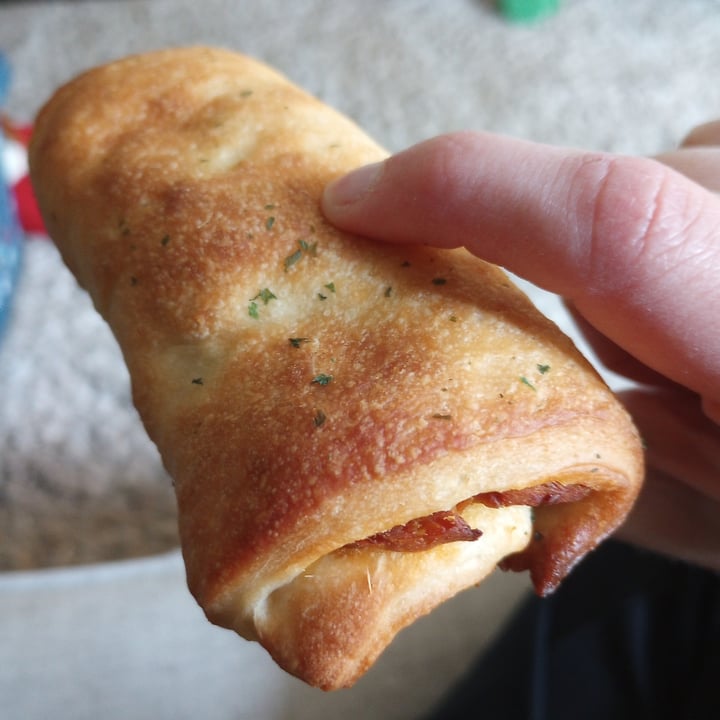 Seitan's Realm Central Clintonville, Columbus, United States Pepperoni