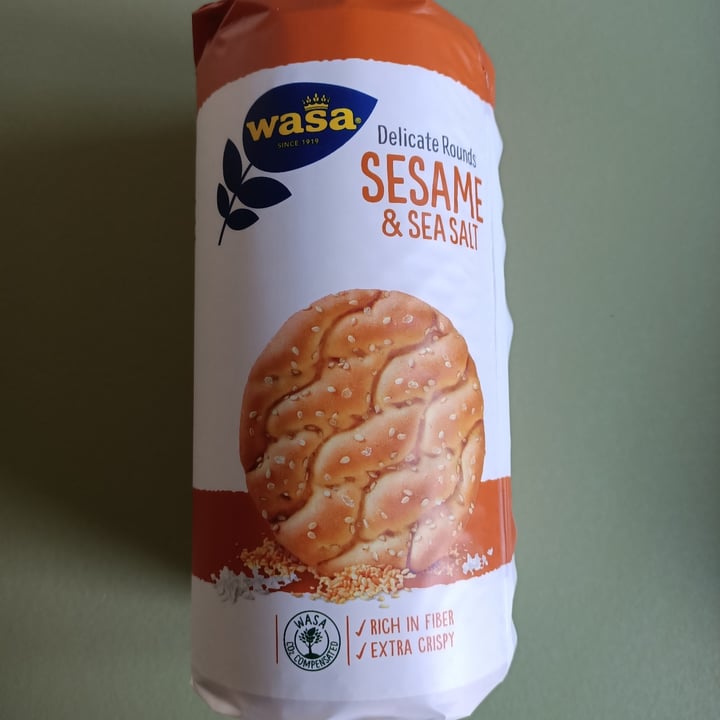 photo of Wasa Delicate rounds sesame e sea salt shared by @silvanamincuzzi on  15 Feb 2023 - review