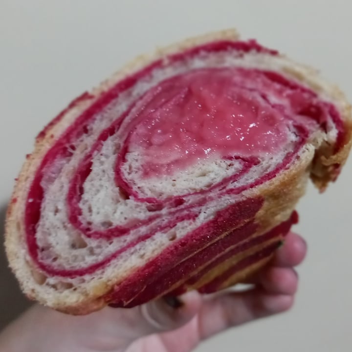 photo of Le Panem Croissant Bicolor shared by @vanimomoko on  21 Jan 2023 - review