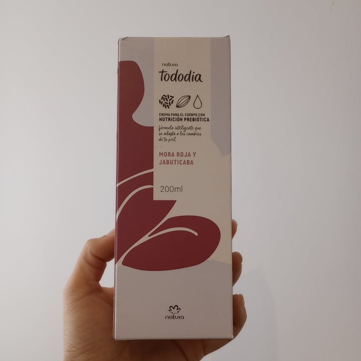 photo of Natura Crema Corporal Tododía Mora Roja Y Jabuticaba shared by @marinaogando on  17 Feb 2023 - review