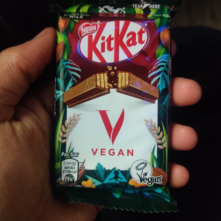 photo of Nestlé Kitkat Vegan shared by @dillonsmith on  12 Feb 2023 - review